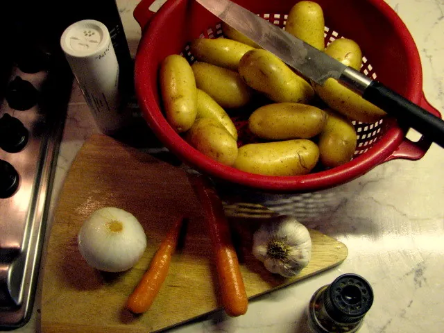 Mladi pečen krompir